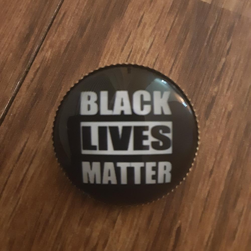 Black Lives Matter pin